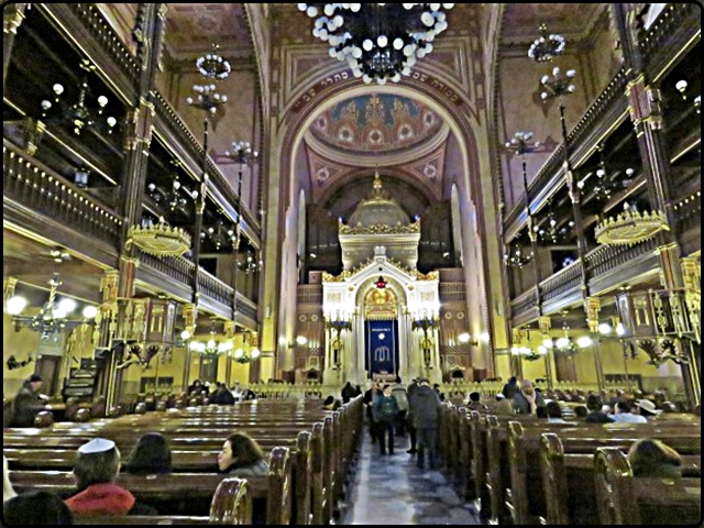 Busapest - Dohány utcai Zsinagóga -inside | בודפשט - בית הכנסת מבט מבפנים