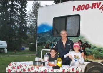 משפחה בקרוואן: הטיפים והחוויות של משפחת ליפשיץ - אושרה קמחי | על המזוודות