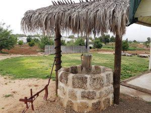 אושרה קמחי - על המזוודות. סובב ישראל 9 ימים על אופנוע - הבוסתן של סבא יוסי