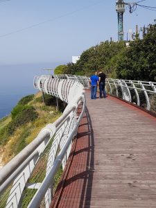 אושרה קמחי - על המזוודות. סובב ישראל על אופנוע - ראש הנקרה