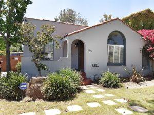 אושרה קמחי - על המזוודות. עם ילדים בלוס אנג'לס