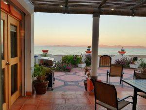 אושרה קמחי - על המזוודות. ארצות הברית ומקסיקו